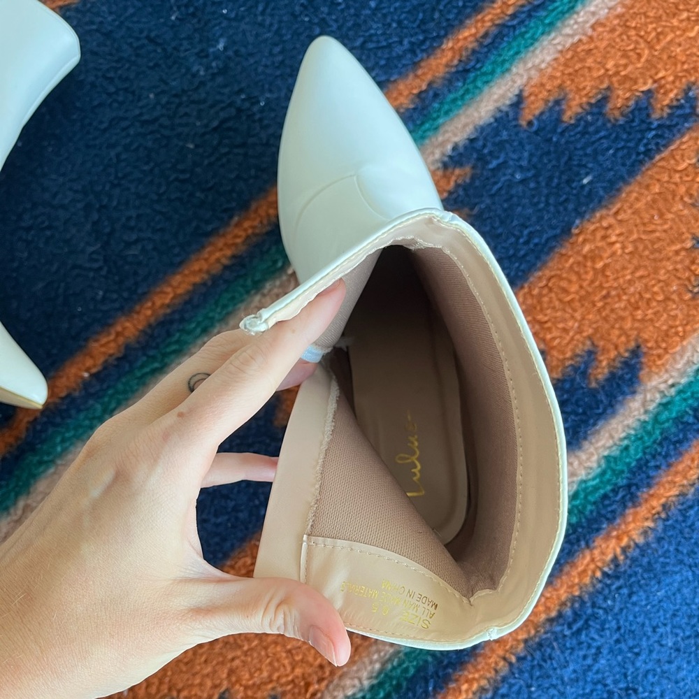 NWOT Lulus sarai off-white pointed-toe heeled ankle boots - Picture 11 of 11
